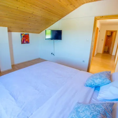 Pearl- With Private Pool *