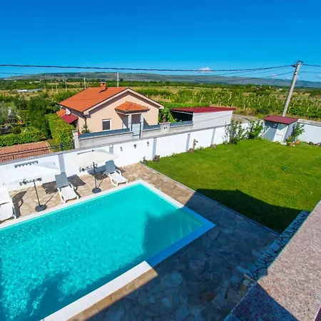 Vila Pearl- With Private Pool *