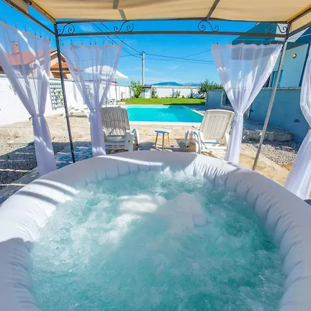 Pearl- With Private Pool *