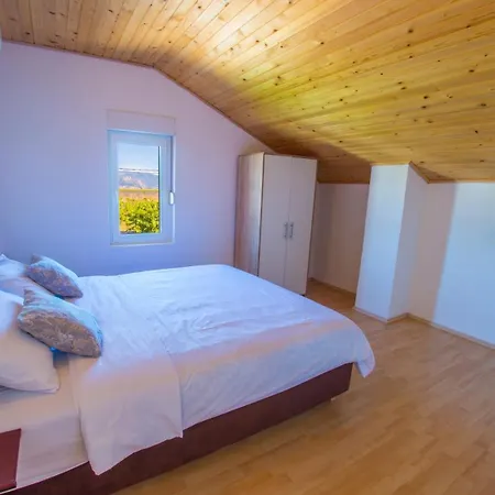 Villa Pearl- With Private Pool Blagaj