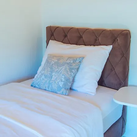 Villa Pearl- With Private Pool Blagaj
