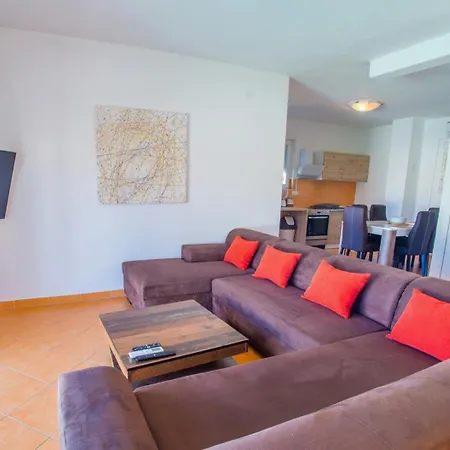 Pearl- With Private Pool *