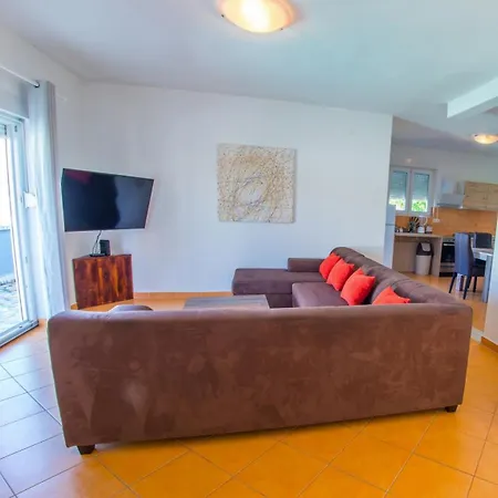 Pearl- With Private Pool Vila